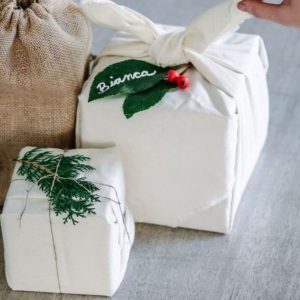 wrapping-presents-with-cloth